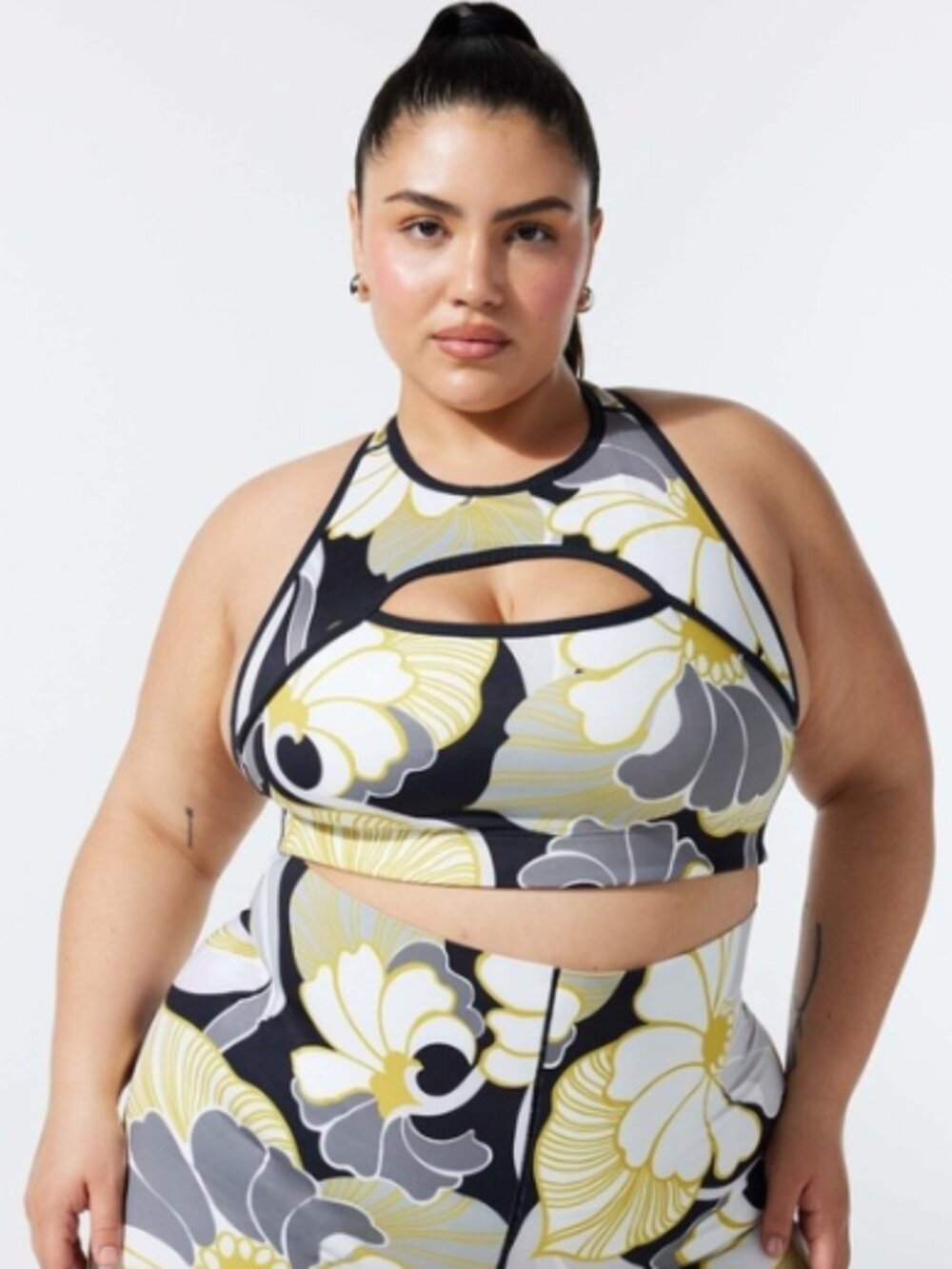 Savage X Fenty Hotline Medium-Impact Sports Bra Size 1X SWEET OLIVE YELLOW PETAL